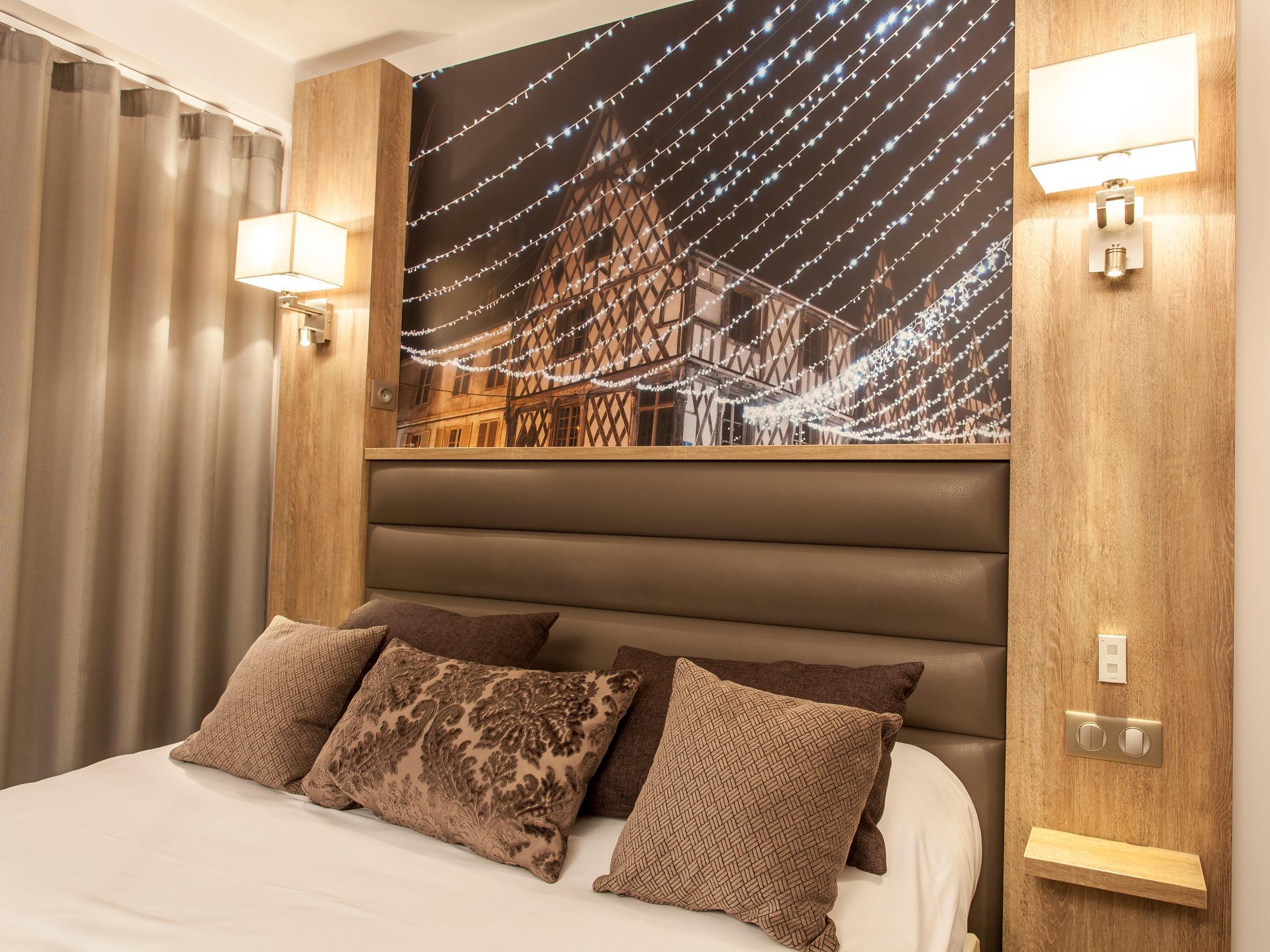 Logis - Le Christina Hotel 3*