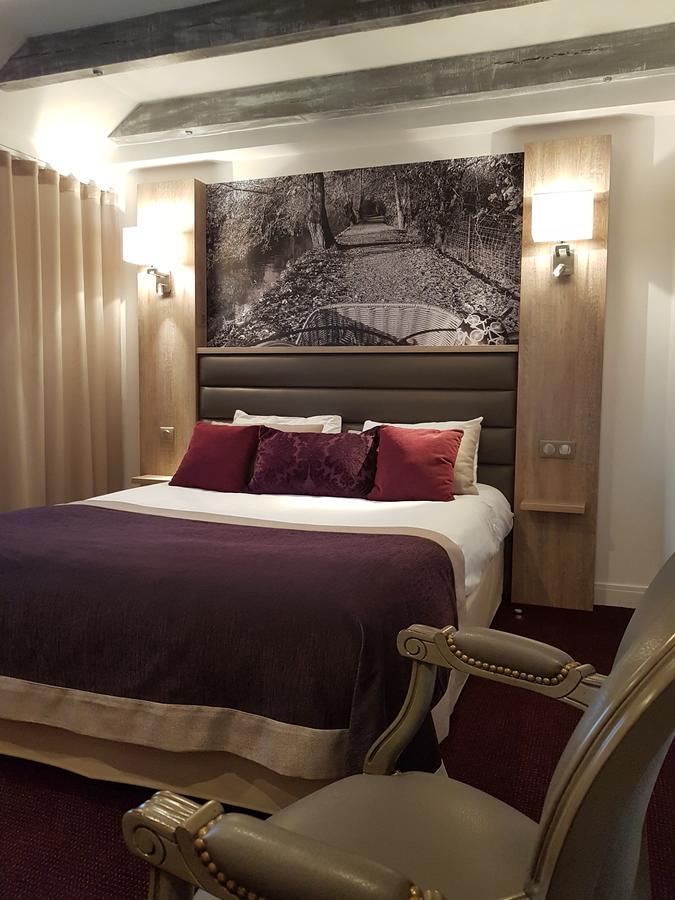 Hotel Logis - Le Christina
