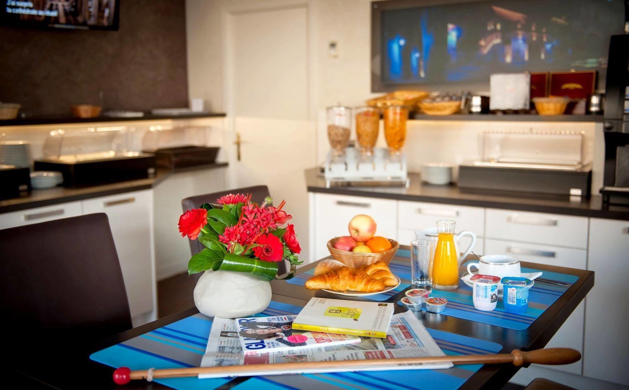 Logis - Le Christina Hotel Bourges