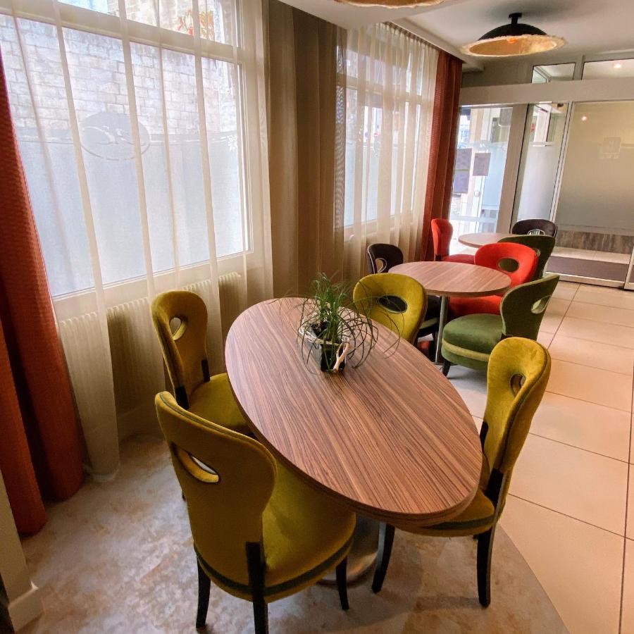 Logis - Le Christina Hotel